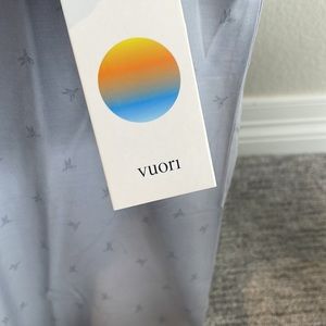 Vuori men’s casual bottom down.